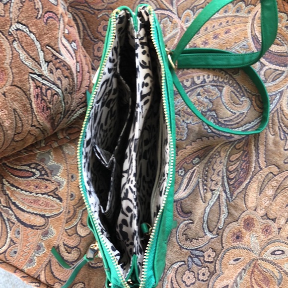 Jessica Simpson Bag - Picture 6 of 8